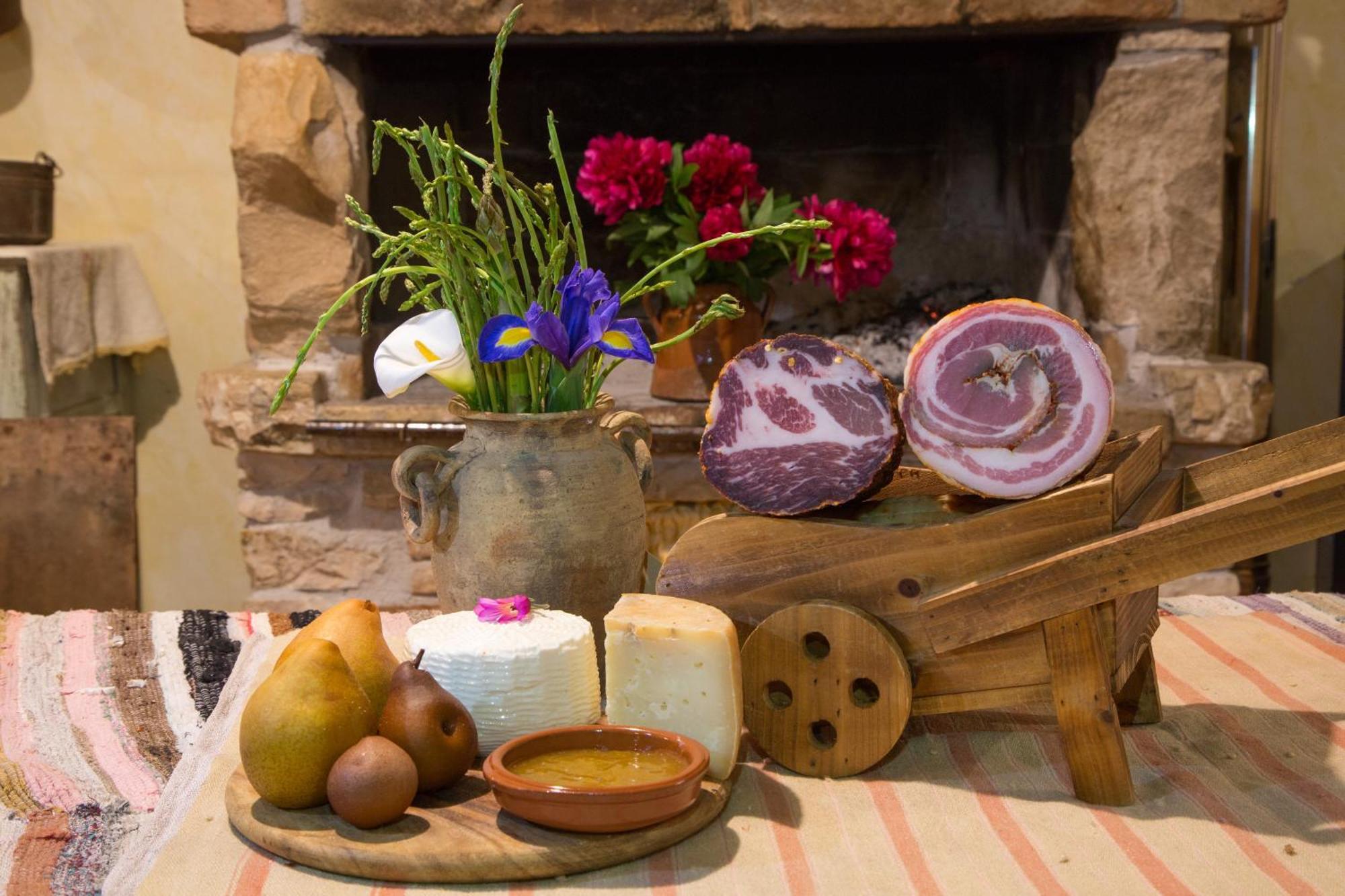 Agriturismo Terra E Sapori Campodipietra Екстериор снимка